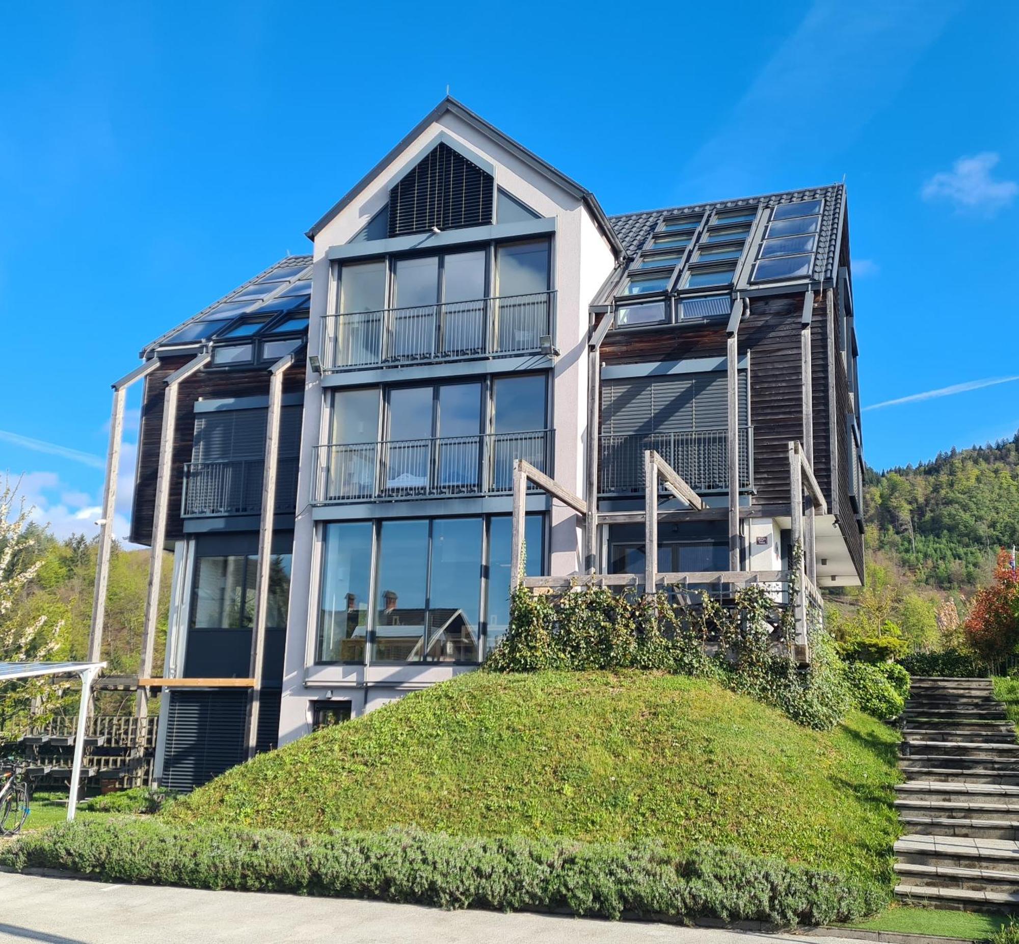 Eco Boutique Hotel Ams Beagle Bled Bagian luar foto